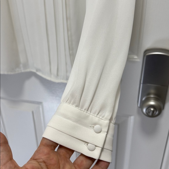White House Black Market Ivory Pleated Blouse - Picture 6 of 6